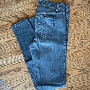 Joe’s Jeans EUC skinny mid rise gray wash